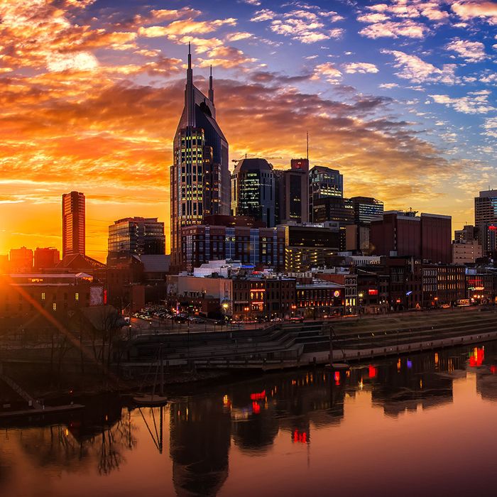 Four Reasons to Have Your Wedding in Nashville - Rhinestone Wedding Chapel